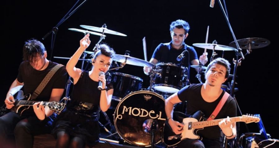 "Model" Grubu Yeniden Buluştu 