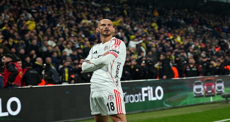 Fenerbahçe-Beşiktaş Ezeli Rekabetinde Yabancı Futbolcu Damgası